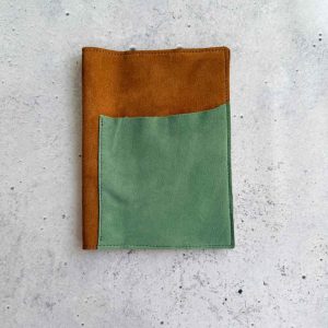 Cinnamon velour & Eucalyptus - B6 leather folio