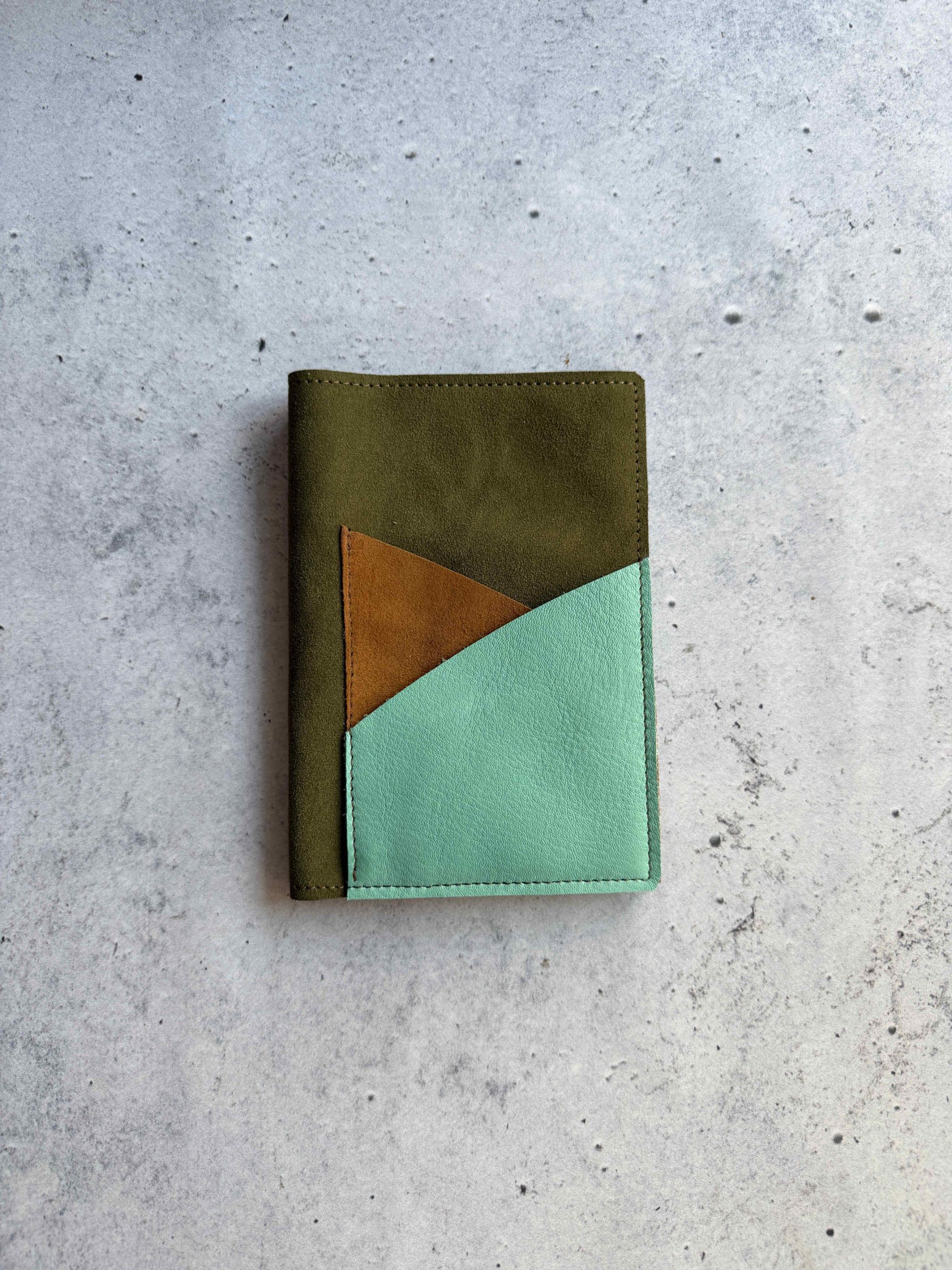 Green velour double pocket - A6 leather notebook